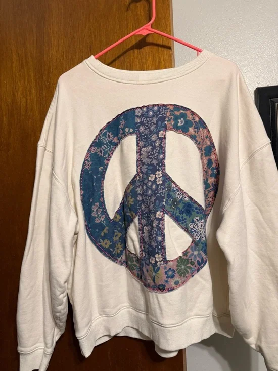 NATURAL LIFE Cream Pullover with Pink Logo Print s/m. Runs big - Picture 1 of 3